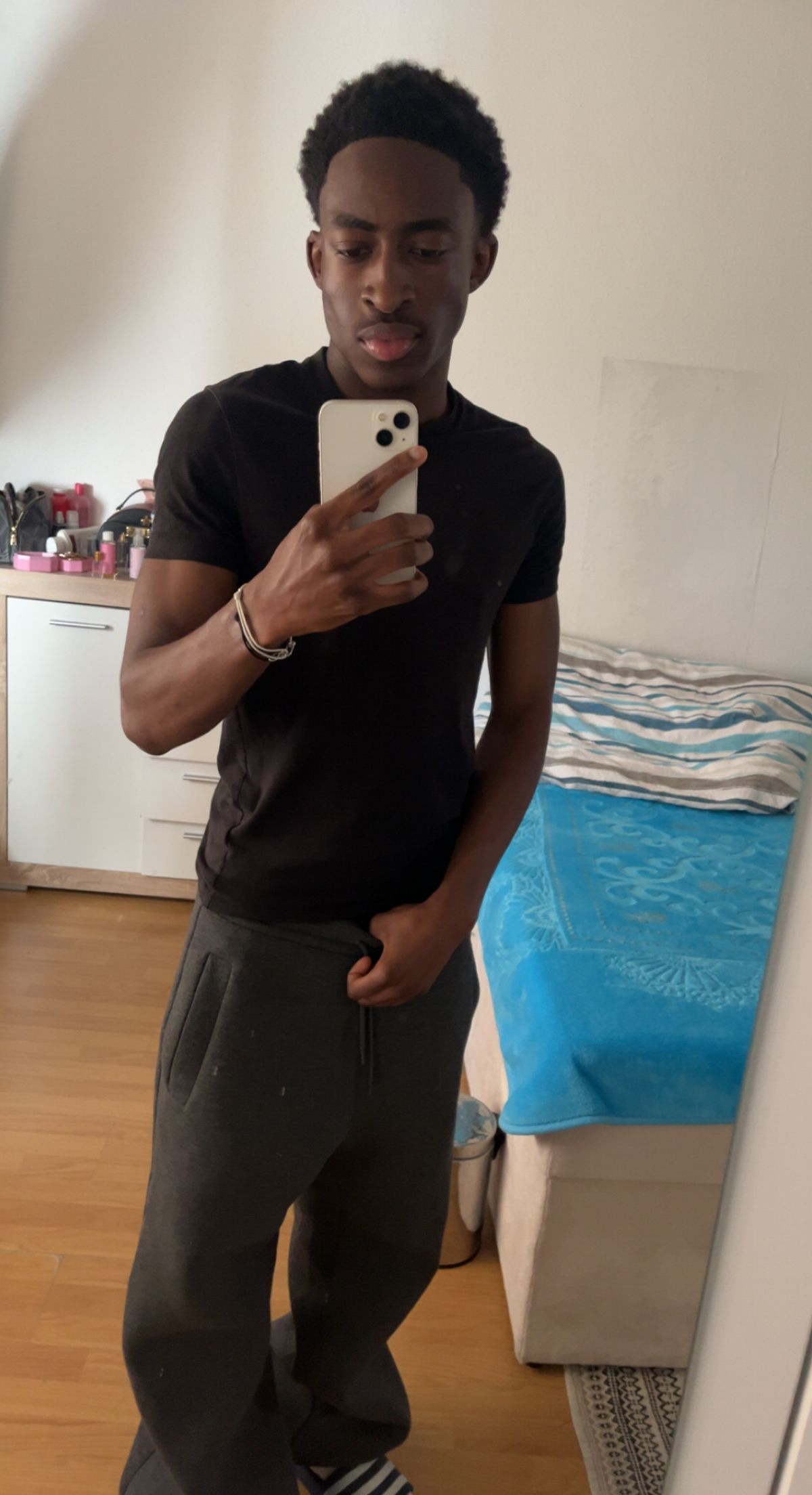 Mubarak, Model aus Köln