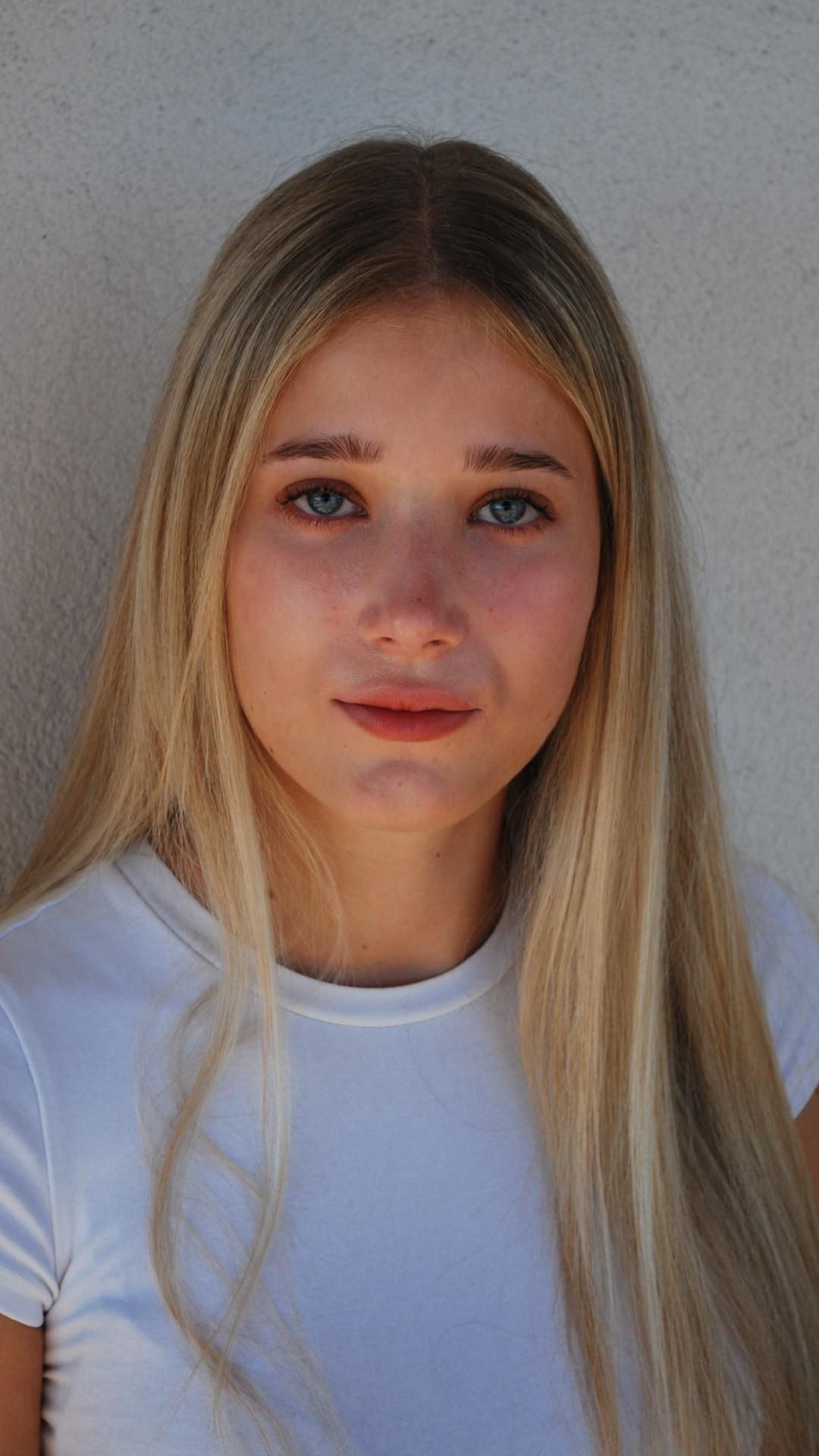 Sarah, Model aus Wien