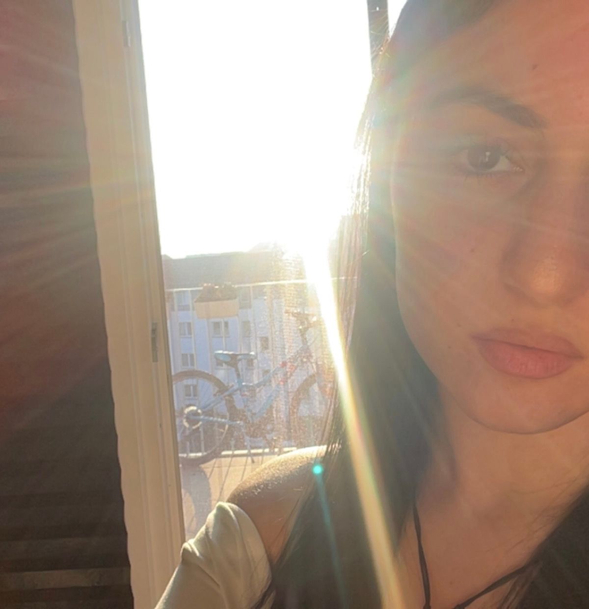 Barbare, Model aus Berlin